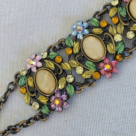 Vintage Antique Gold Bracelet With Floral Flowers Design - Picture 7 of 11